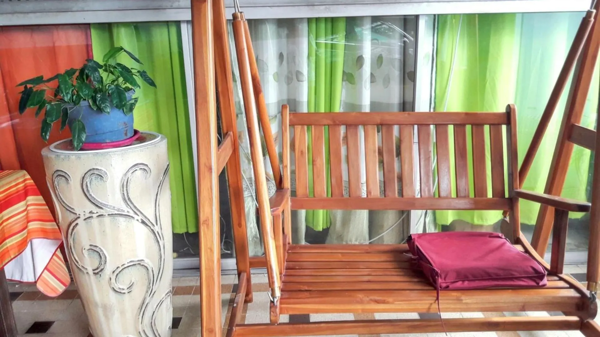 Appartement Duplex A Fort De France Avec Vue Sur La Mer 40 M² 0*, Fort-de-France Martinique